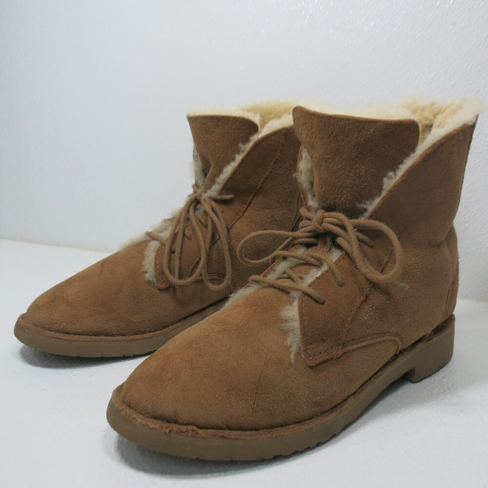 UGG Australia Quincy Suede Black Insulated Winter Footwear Women's Boots Sz 8